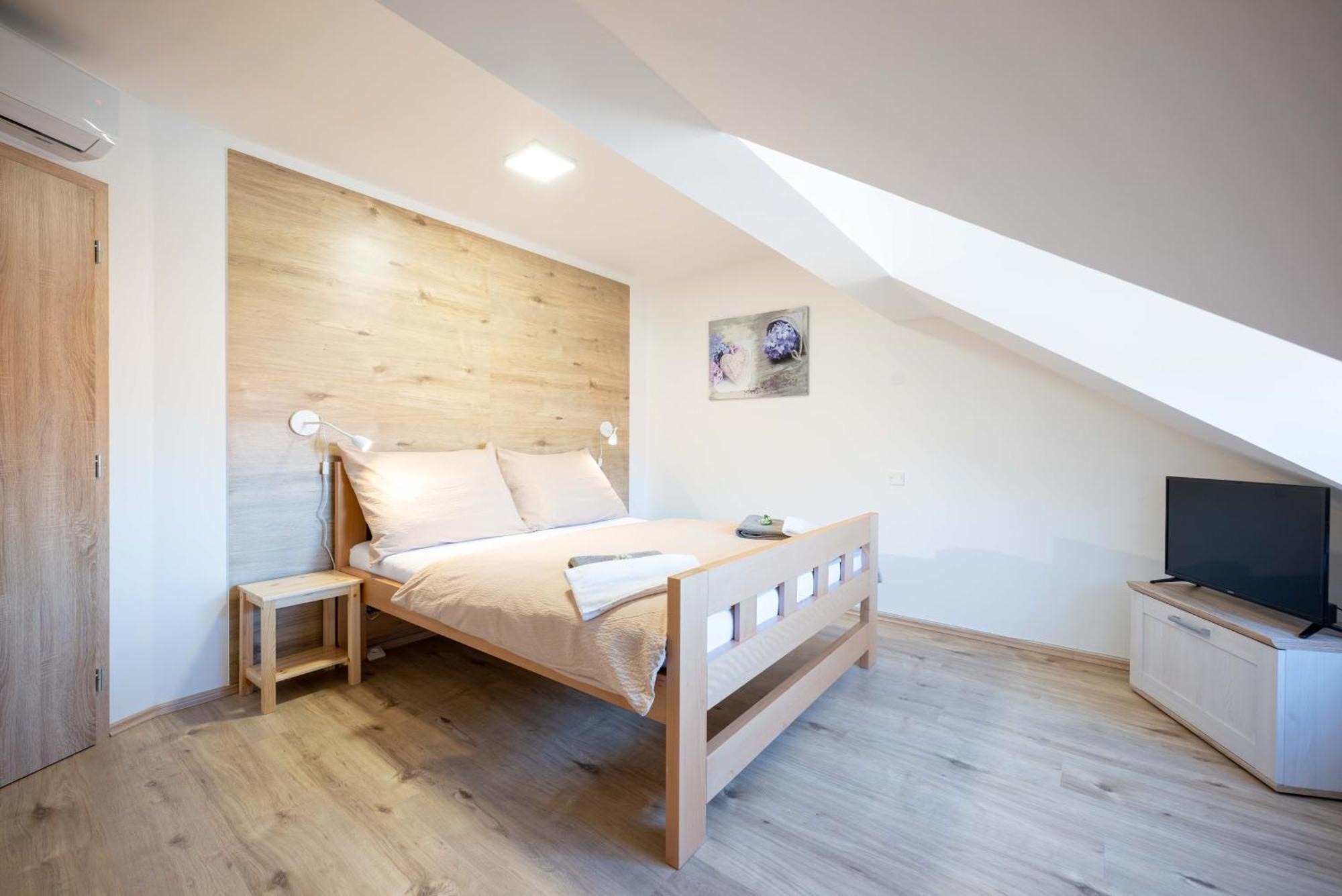 Papi Apartman Valtice Exterior foto
